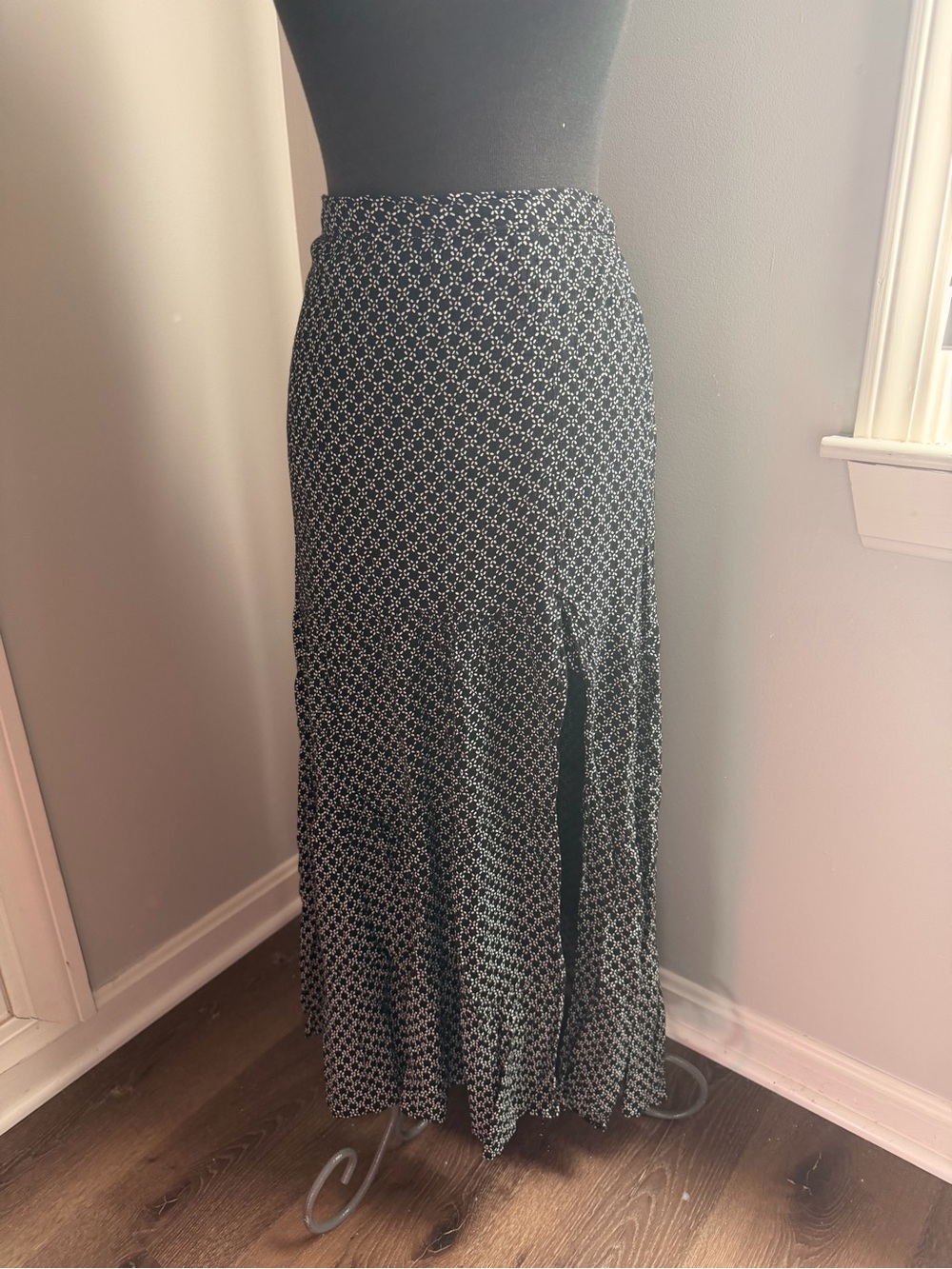 Abercrombie Black and White Patterned Maxi Skirt